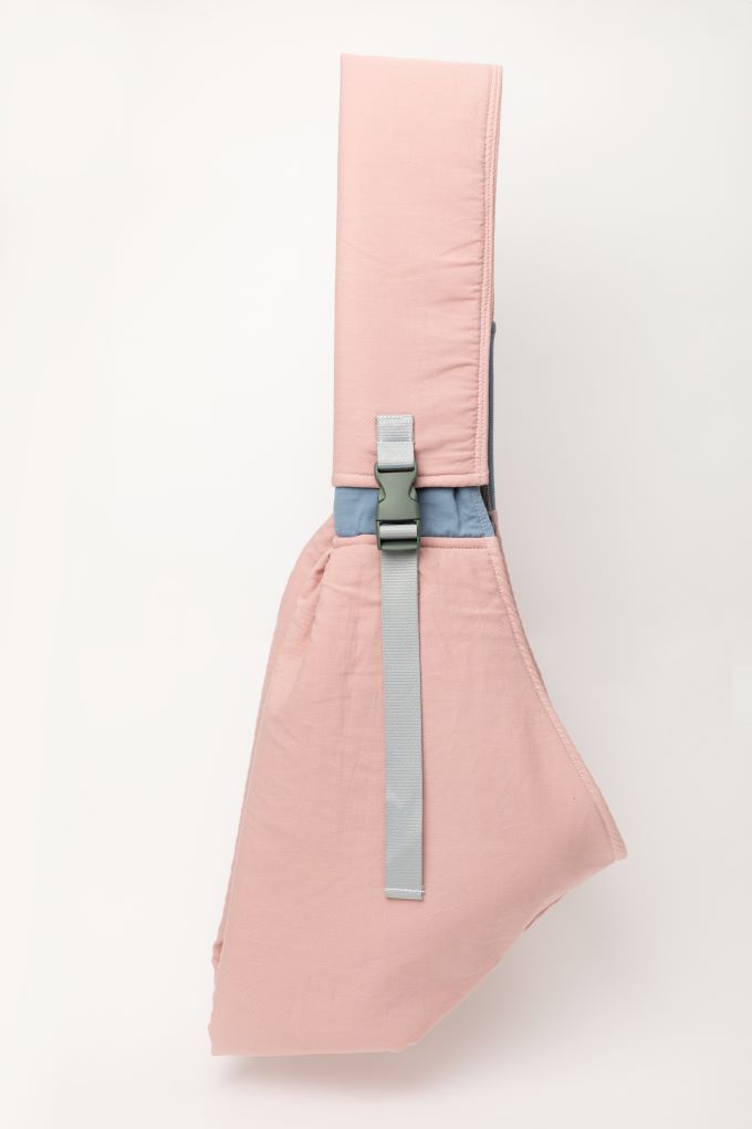 Explore the outdoors with your pet in Pawsitivity's portable all-season sling bag pet carrier! Enjoying every adventure with your cats & dogs. Convenient and stylish, perfect for on-the-go adventures. Colored in dusty pink with 100% cotton material, Order yours Today Now!