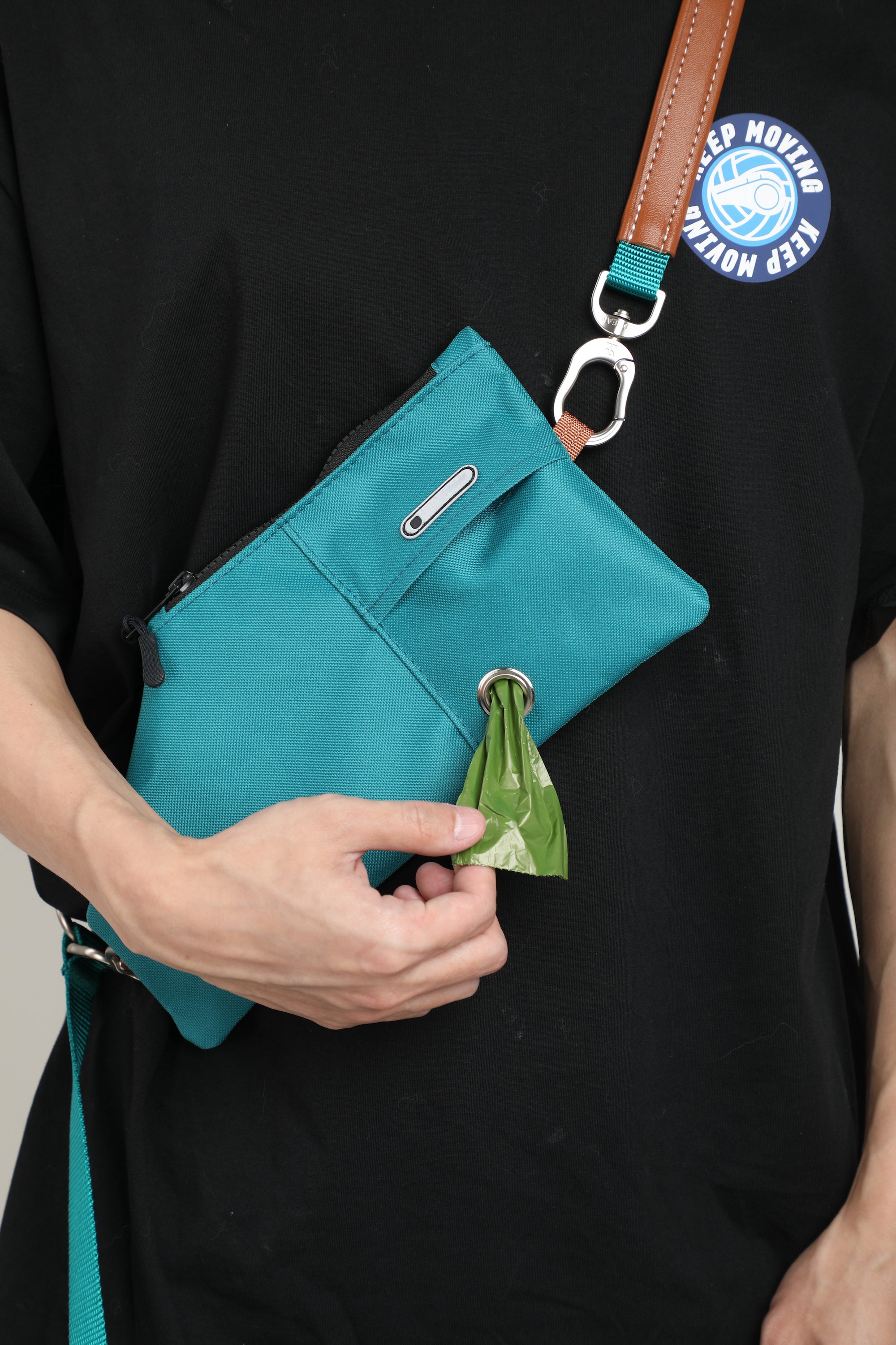 Elevate Your Dog Walking Routine: Discover Pawsitivity's Leash Pack - A Stylish Fusion of Convenience and Fashion. The leash pack includes a multifunctional dog leash and its matching chest bag, both made with premium-grade nylon material and adorned with leather details. Enjoy your every day dog walks with Pawsitivity's Premium Leash Pack.