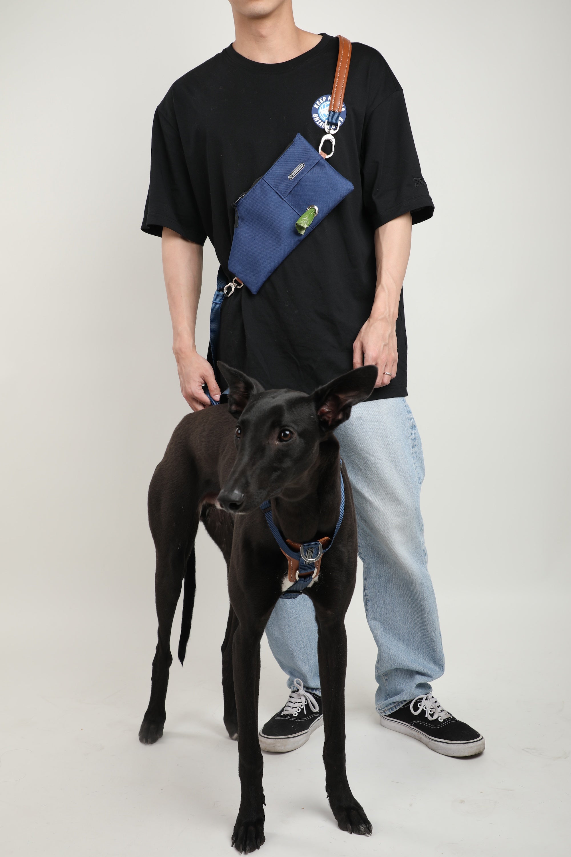 Discover Pawsitivity's Leash Pack with Matching Chest Bag - Style and Practicality Intertwined.Walk two dogs effortlessly with our premium-grade nylon leash. The matching chest bag adds flair and utility. Upgrade your dog walk experience today!  