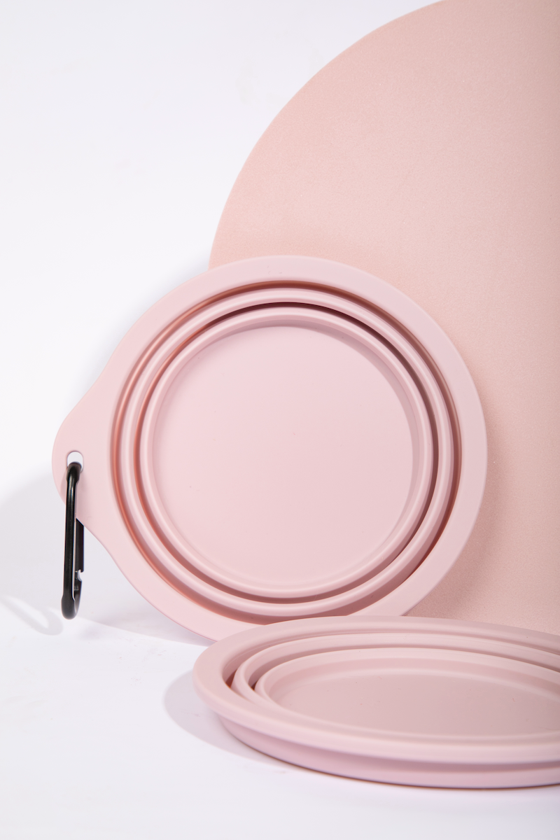 Pawsitivity's Pet Supply: Safe and Durable Pet Water & Food Bowl - Premium Silicone Material, Suitable for Cats and Dogs, High/Low-Temperature Resistance, Perfect for Indoor and Outdoor Use.